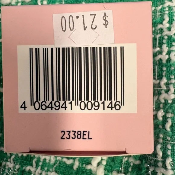 Bundle! Kylie Kylieskin Cosmetics Skincare Lot 4 piece IN BOX NEW - Picture 8 of 15